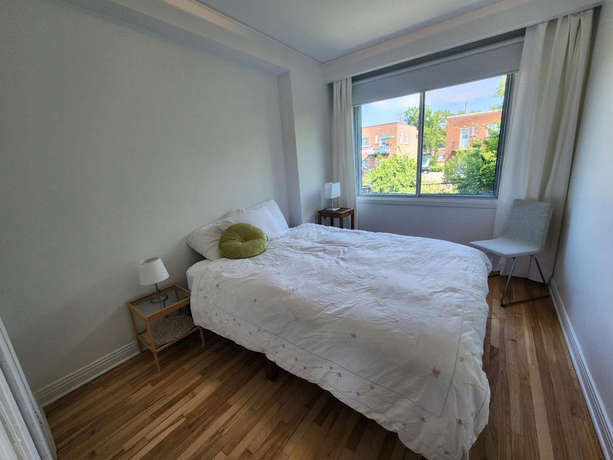 Apartment Large & Bright 3 Bedroom In Mtl *