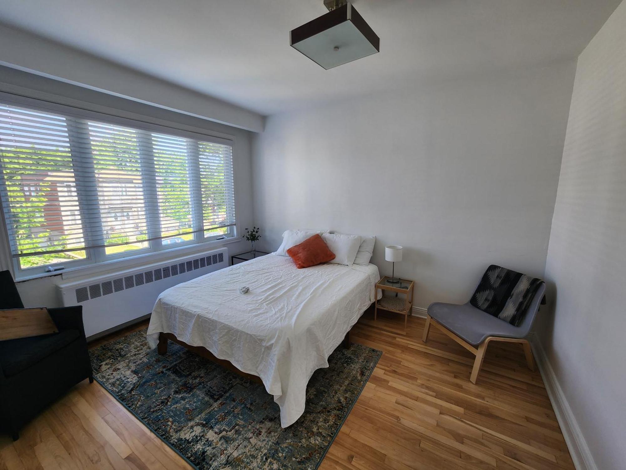Apartment Large & Bright 3 Bedroom In Mtl *