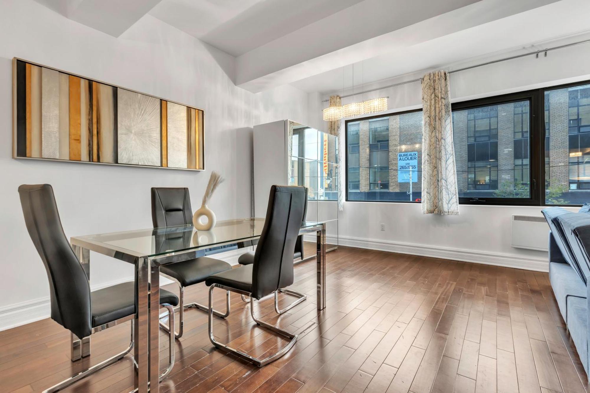 Apartment Luxurious 2 Bedroom 2 Bathroom Downtown Montreal