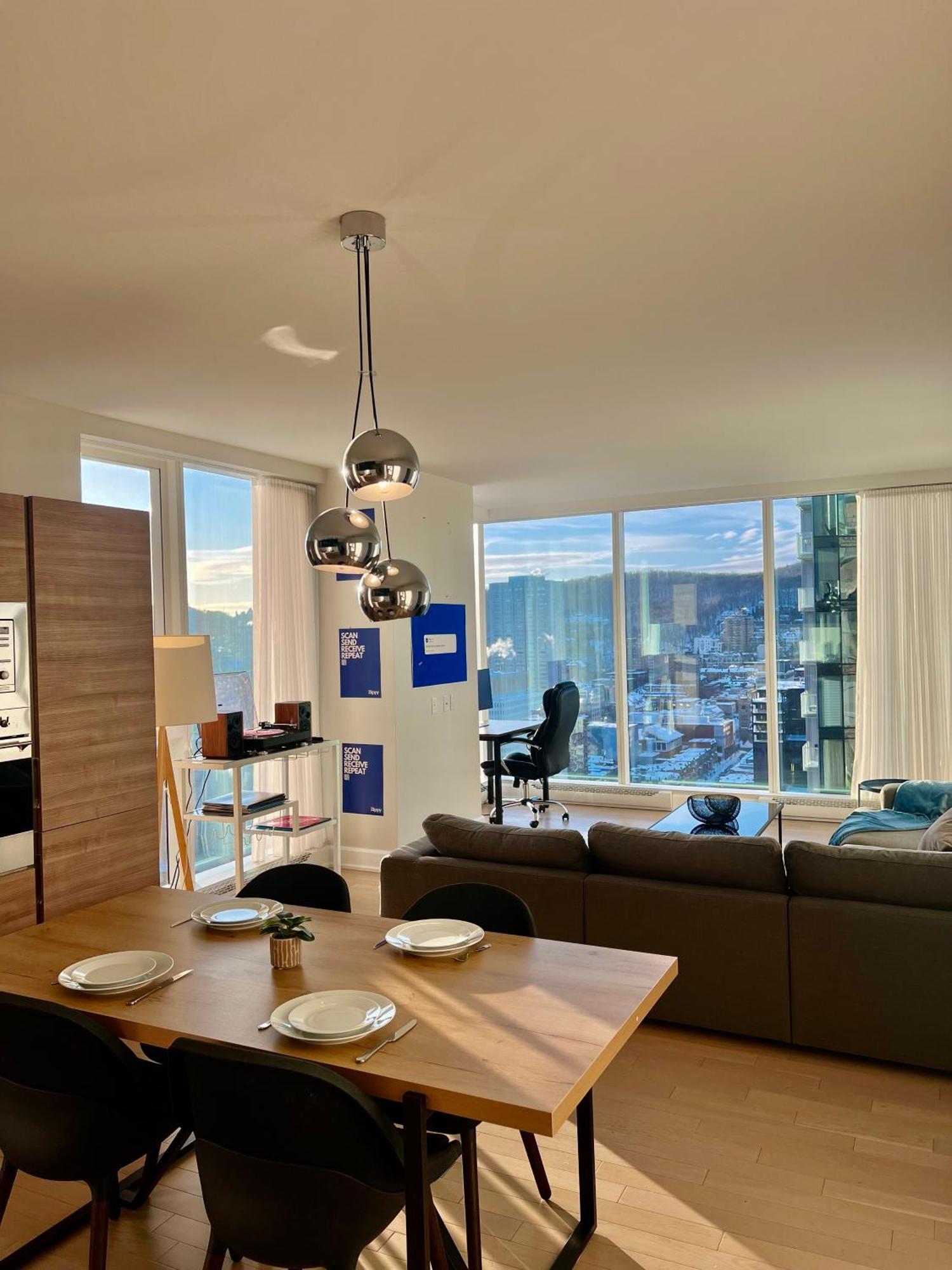Apartment Modern 2 Bedrooms Downtown *