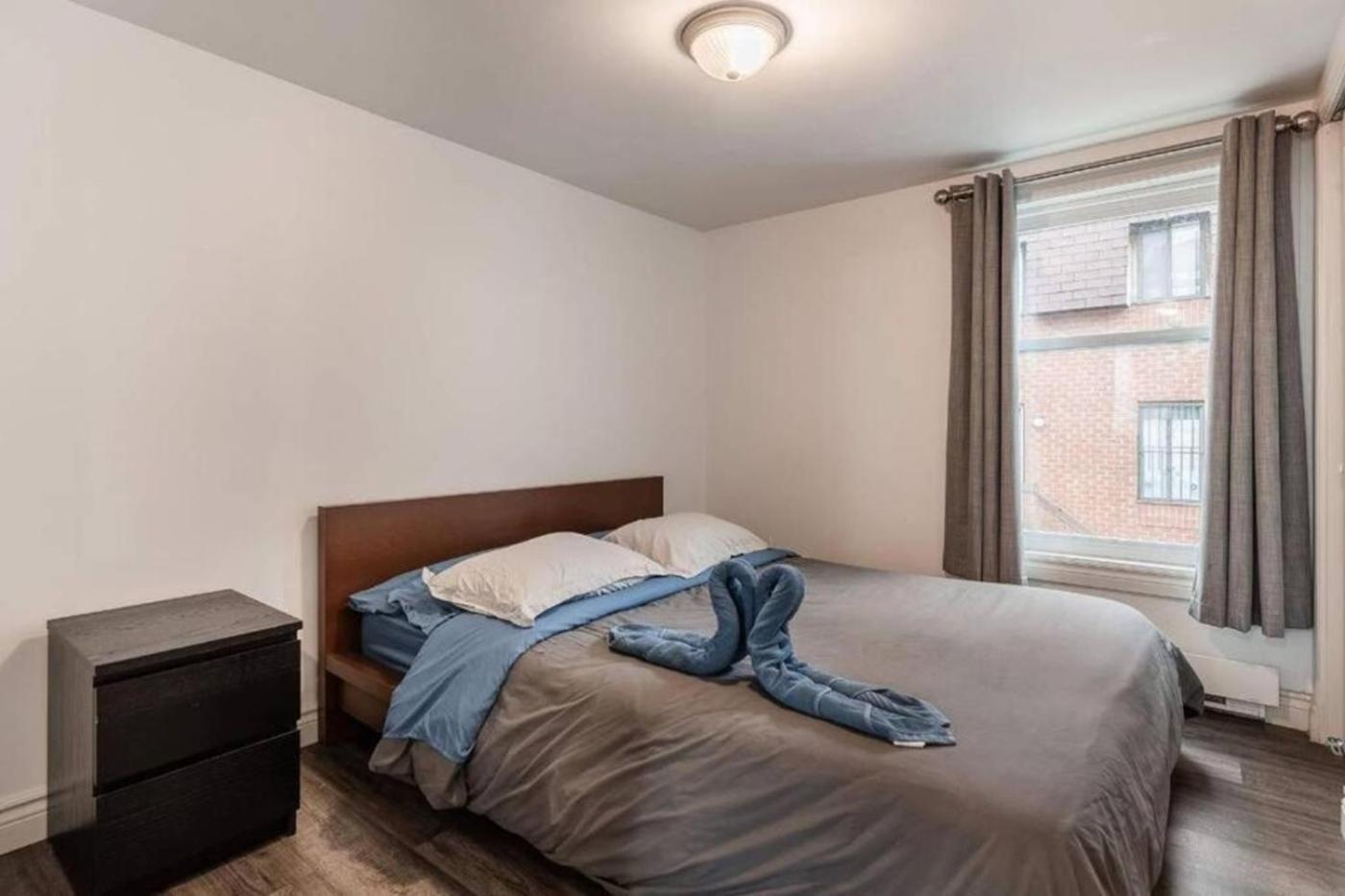 Spacious 2 Bedrooms 1896 Montreal
