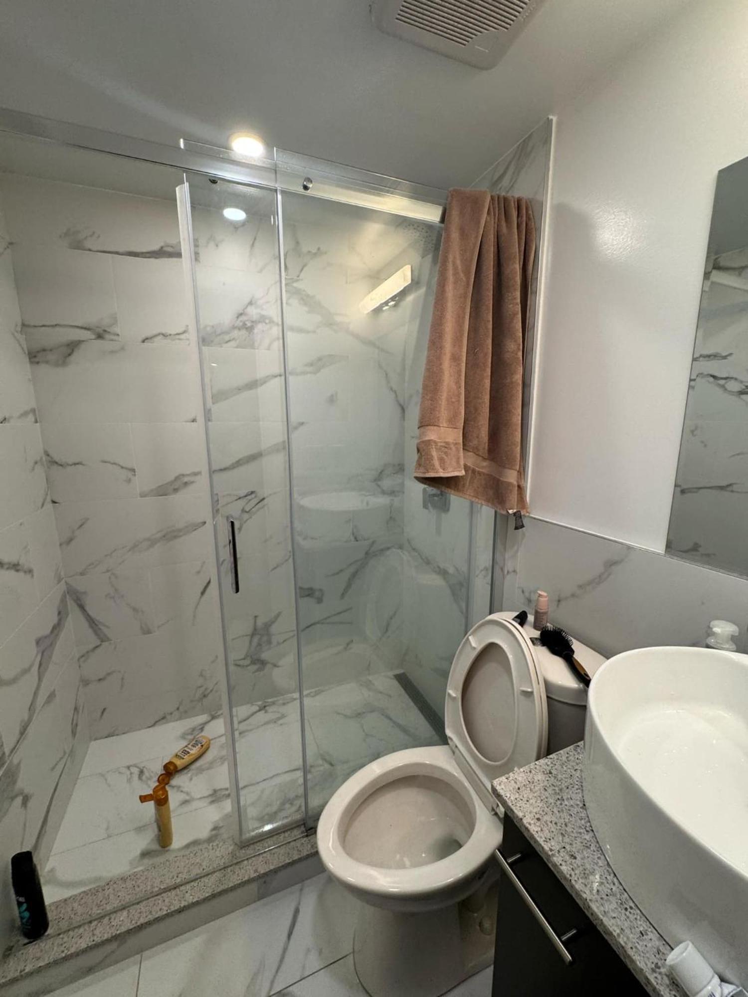 Fancy 1 Bedroom Apartment