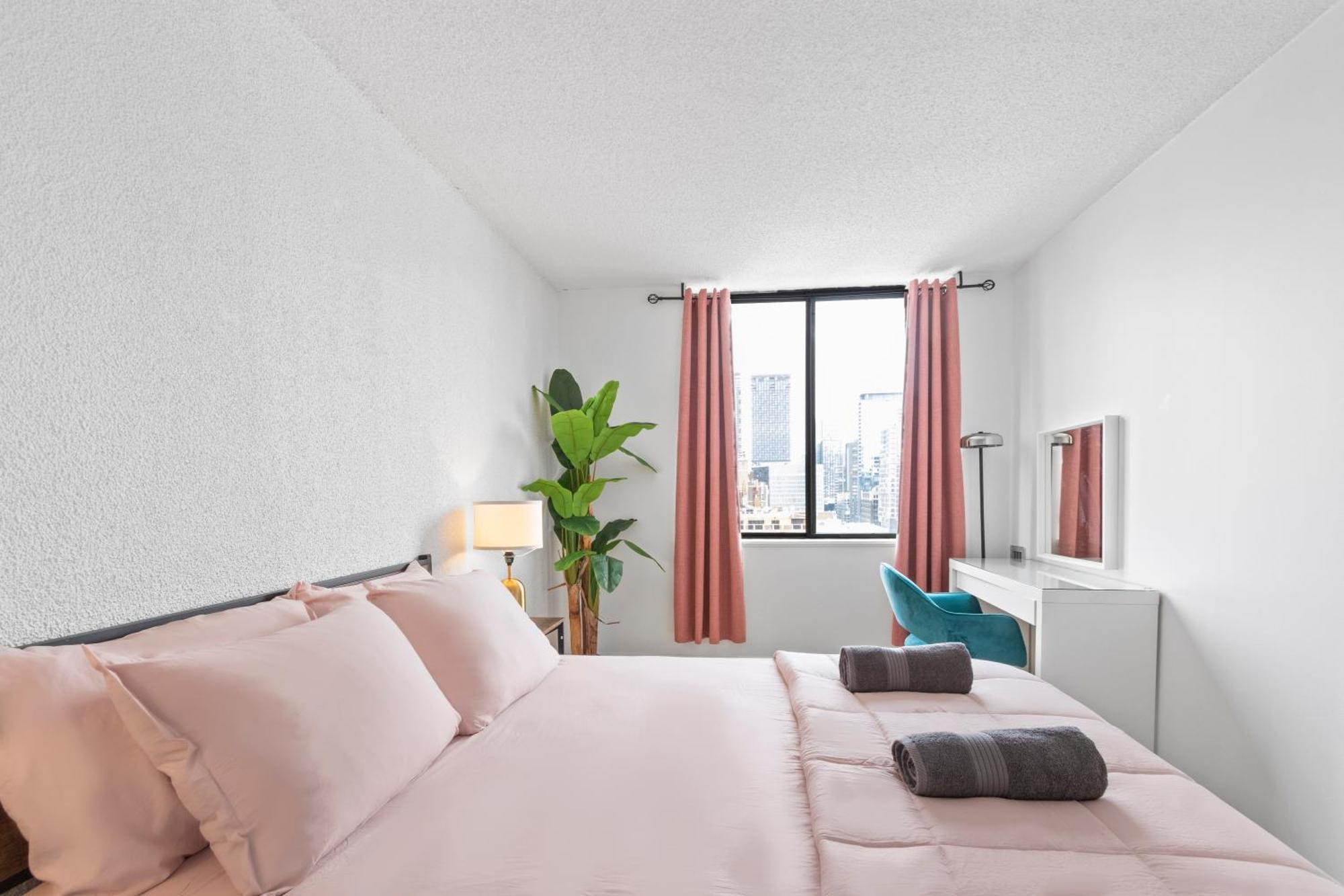 Apartment Private With Breathtaking Downtown View And Free Parking *