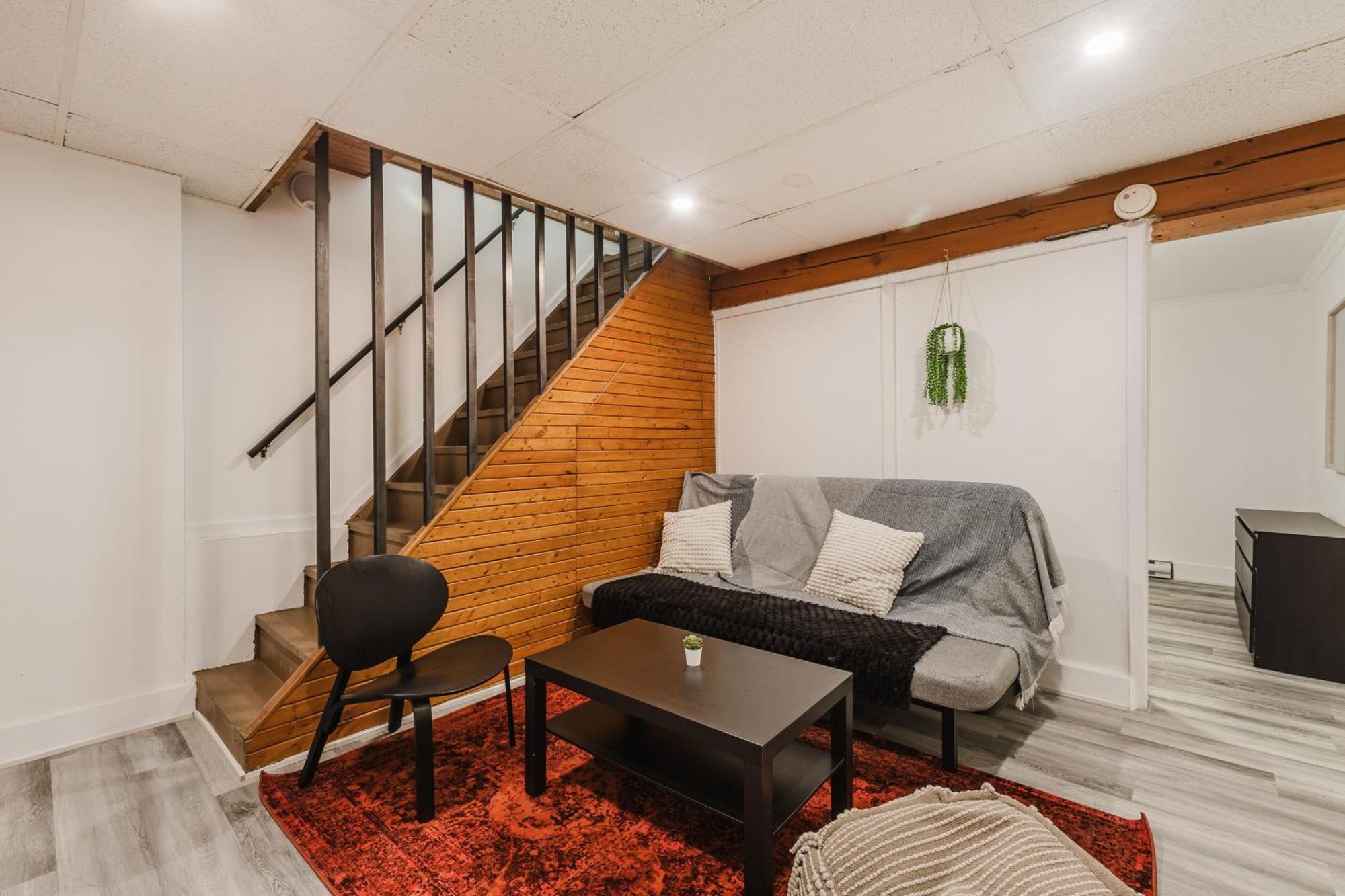Casamaia - Charming Duplex By The Canal Lachine * Montreal