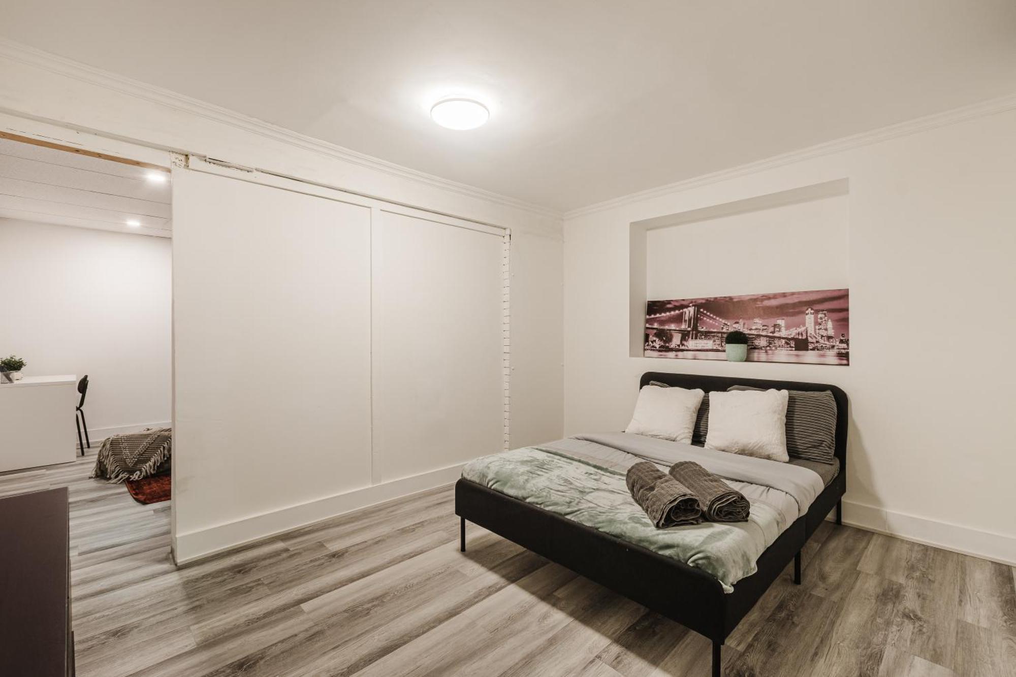 Casamaia - Charming Duplex By The Canal Lachine * Montreal