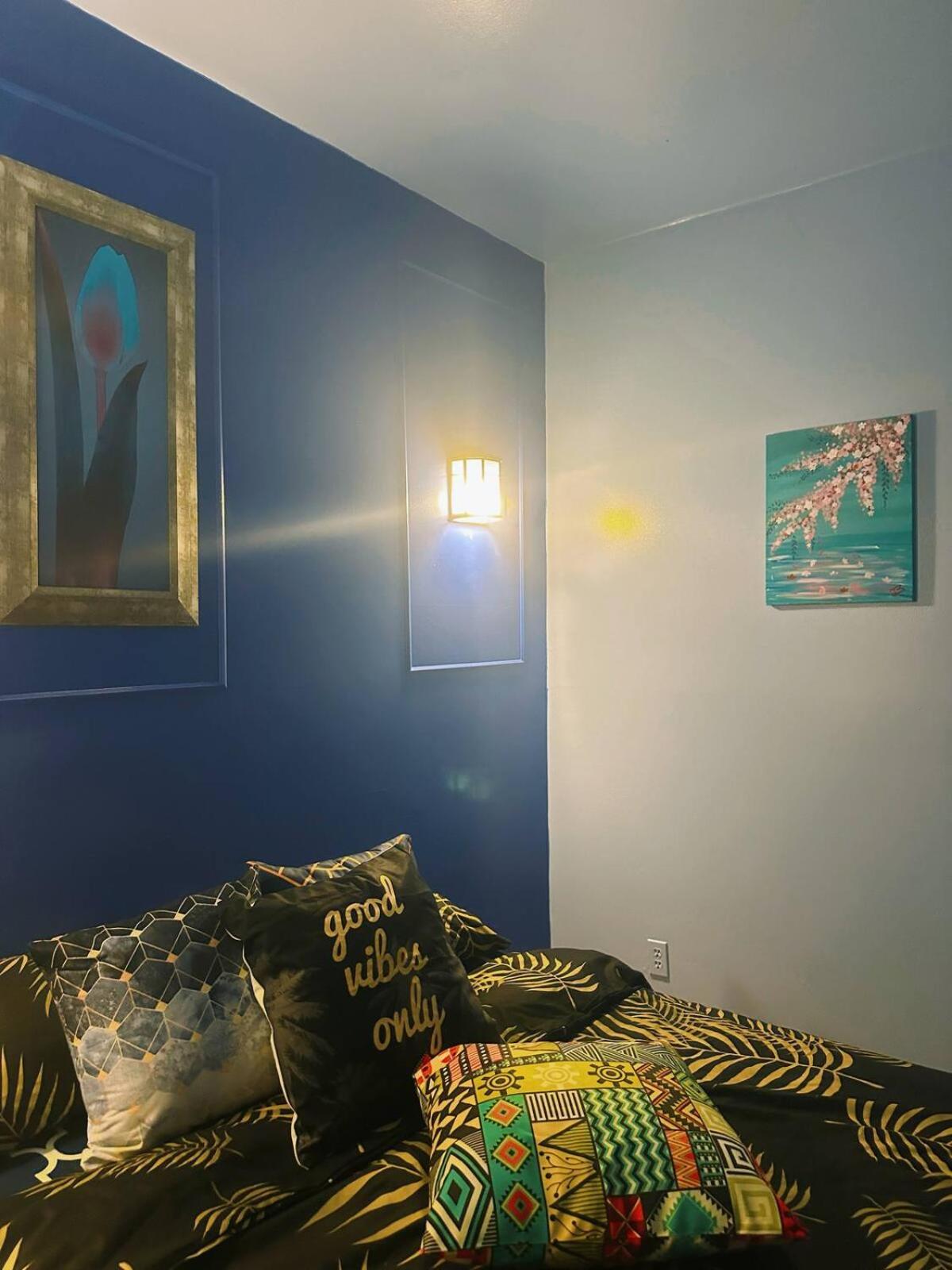 Apartment St Denis Unit 3-blue Dream