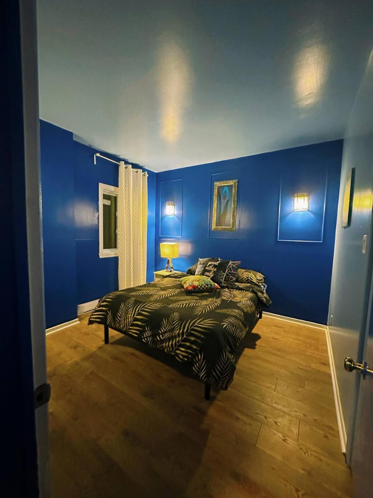 St Denis Unit 3-blue Dream Apartment *