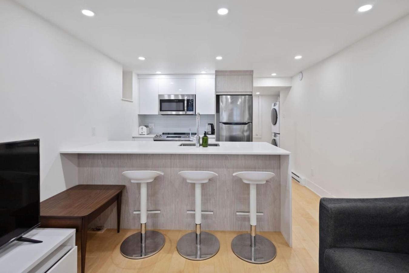 Charming In The Plateau Zv2 Apartment