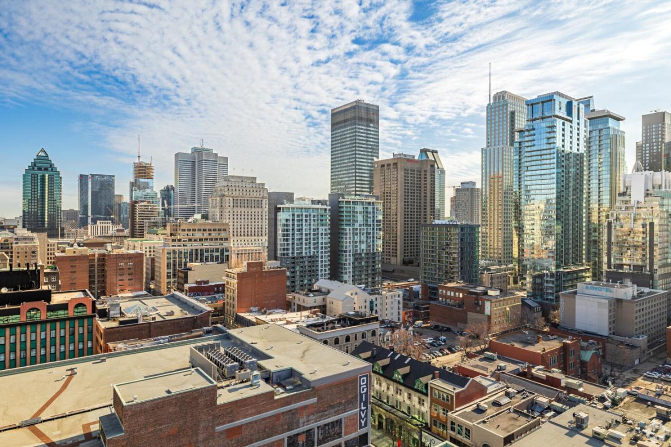 Unit In Heart Of Downtown Balcony View Zm5