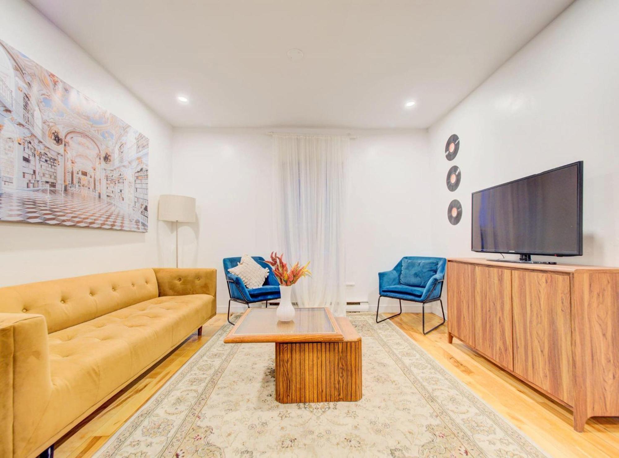 Apartment Retreat