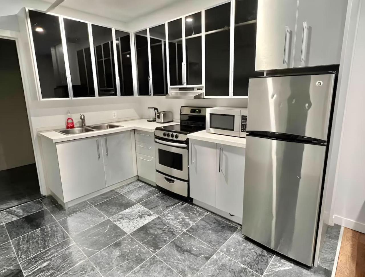 Charming 1bdr On Bishop St- Mtl Zx4