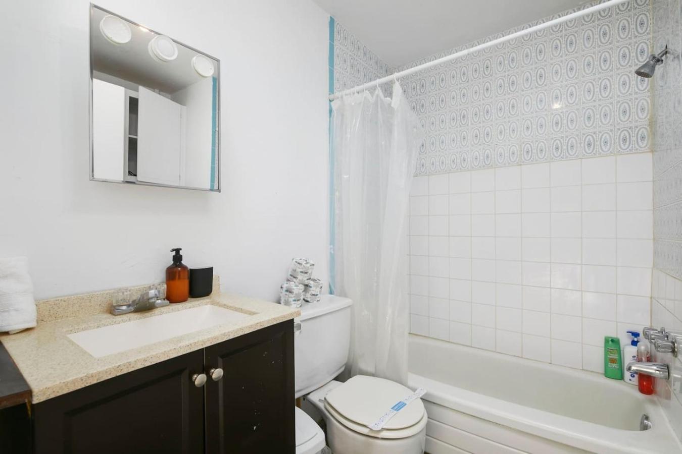 Stunning 2b In Plateau Mont-royal Zb6 Apartment *
