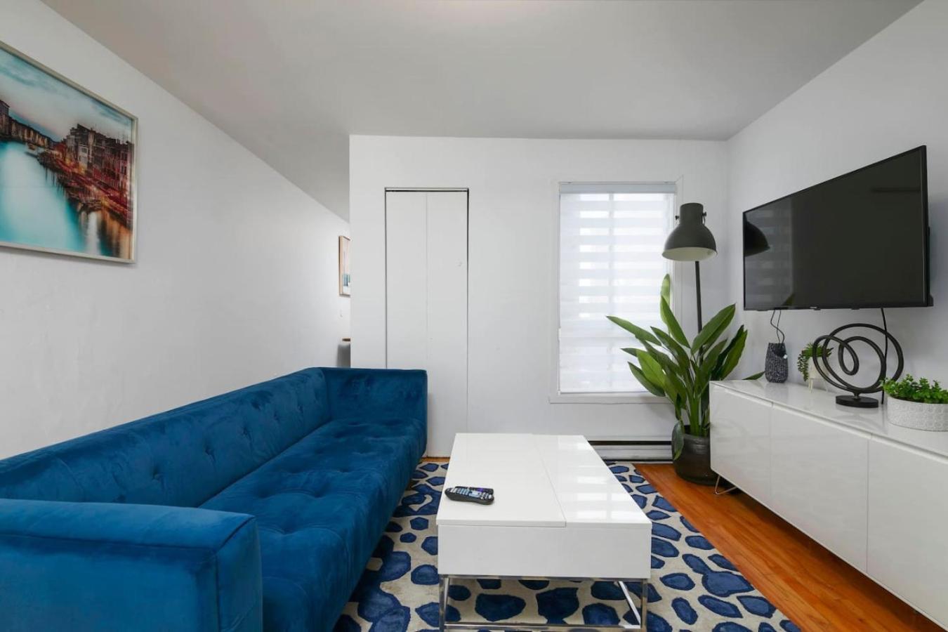 Stunning 2b In Plateau Mont-royal Zb6