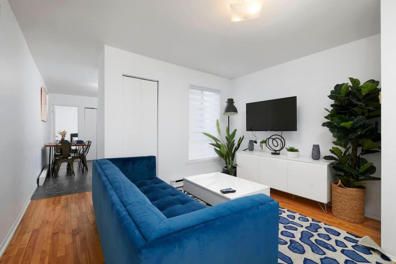 Stunning 2b In Plateau Mont-royal Zb6 Apartment