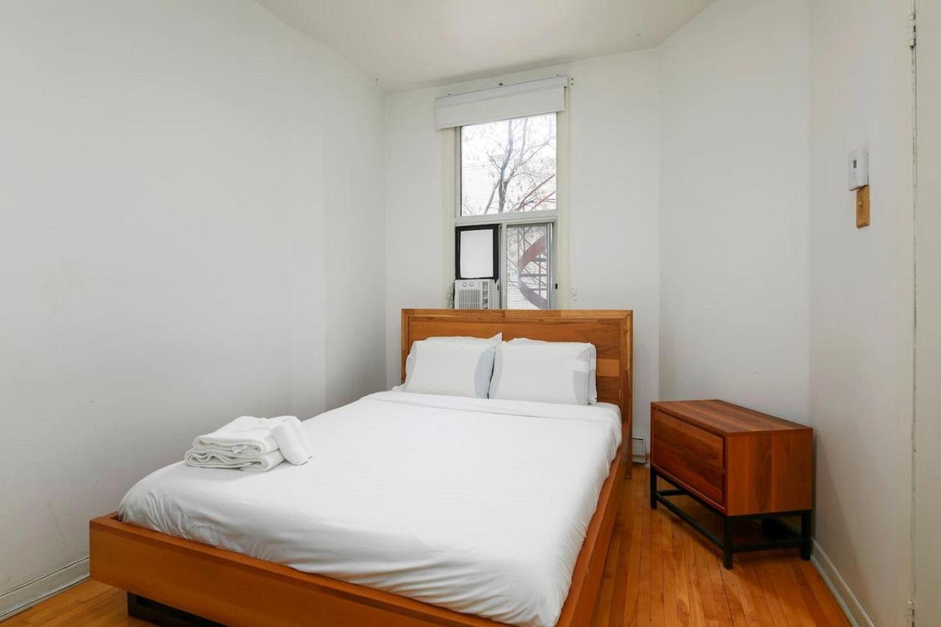 Convenient 4br In Mont Royal Downtown Zc7 Montreal