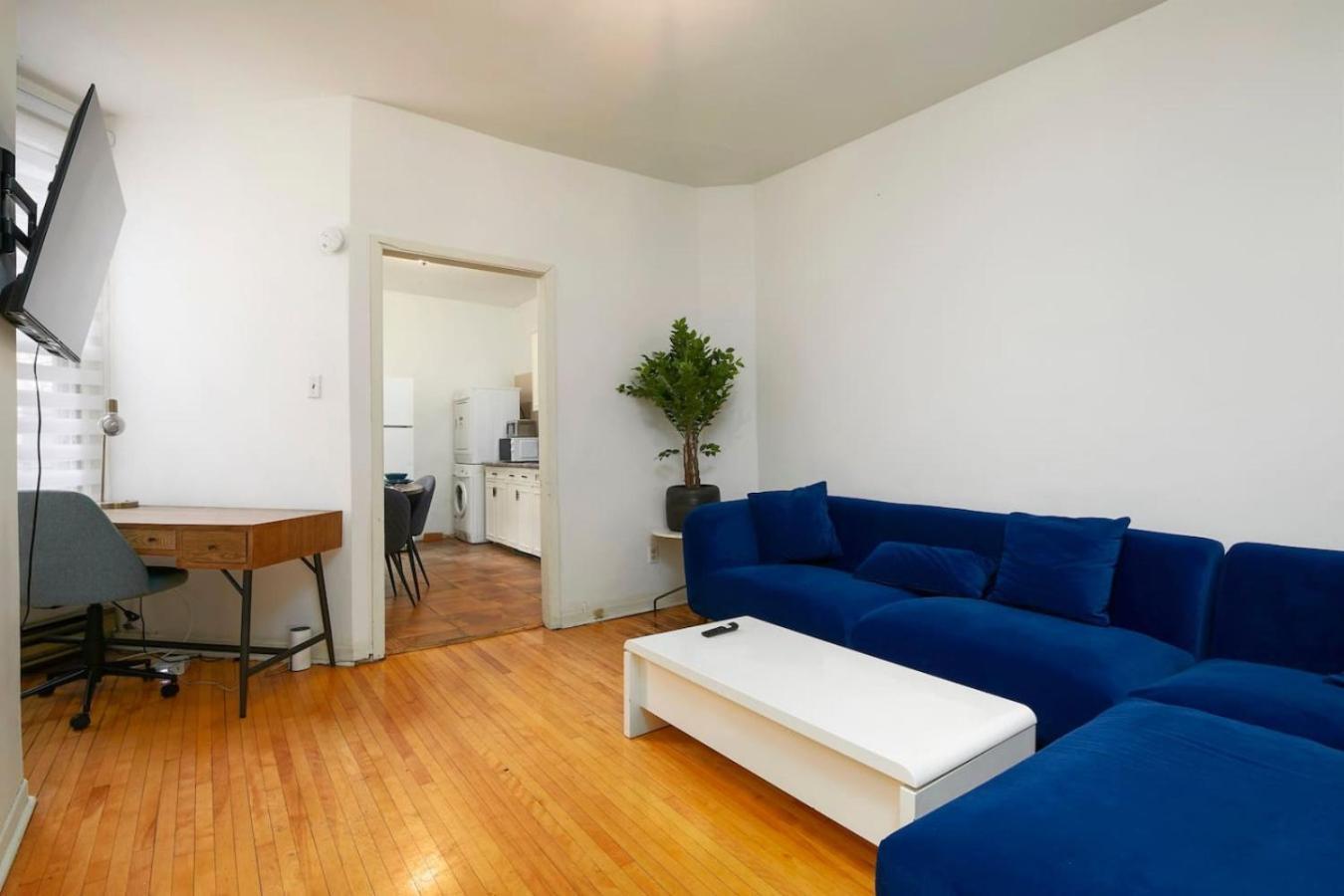 Convenient 4br In Mont Royal Downtown Zc7