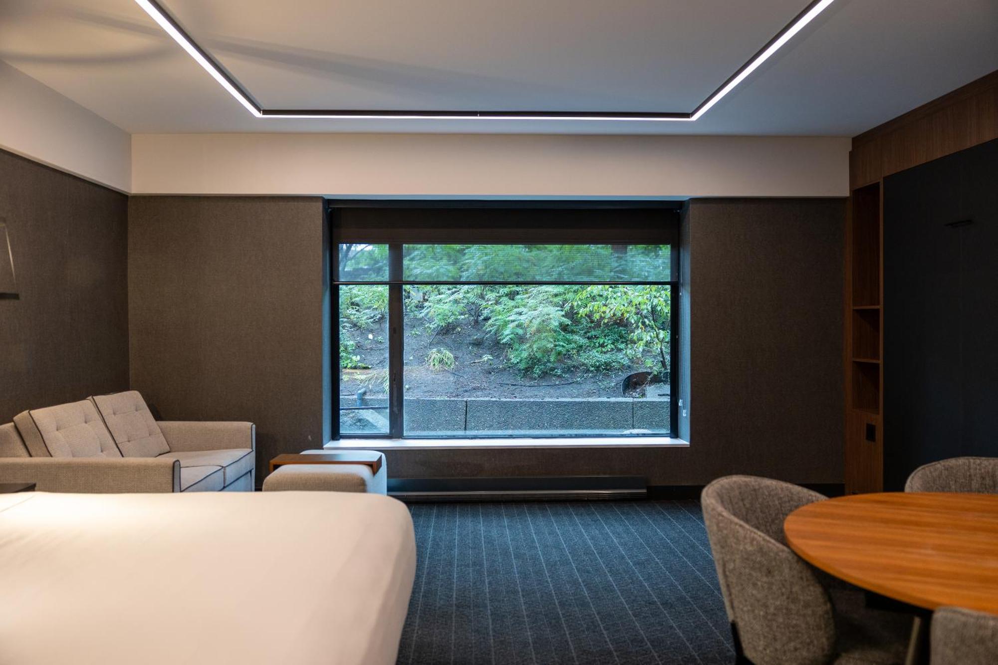 Bonaventure Hotel 4*