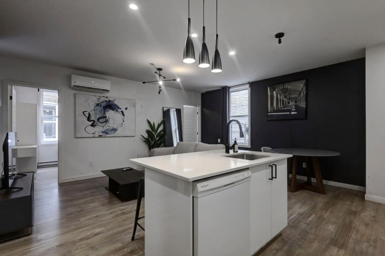 Apartment Elegant 4br On In The Plateau Mtl Zj9