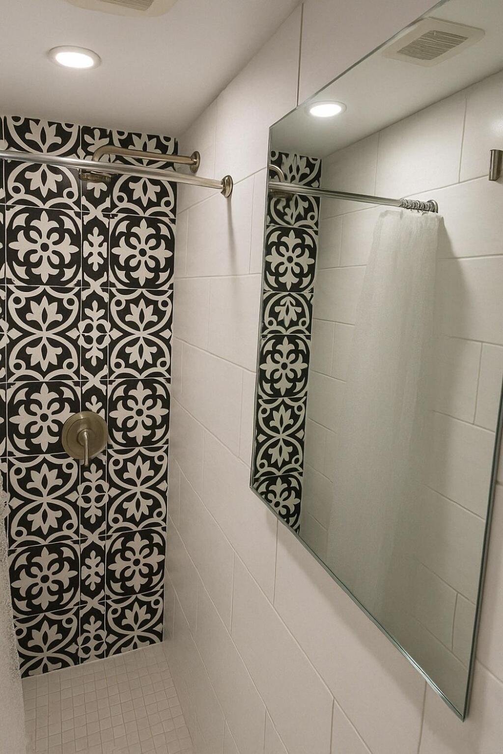 Stylish Furnished Modern Studio, Bright And Spacious 20 Minutes From Downtown Apartment