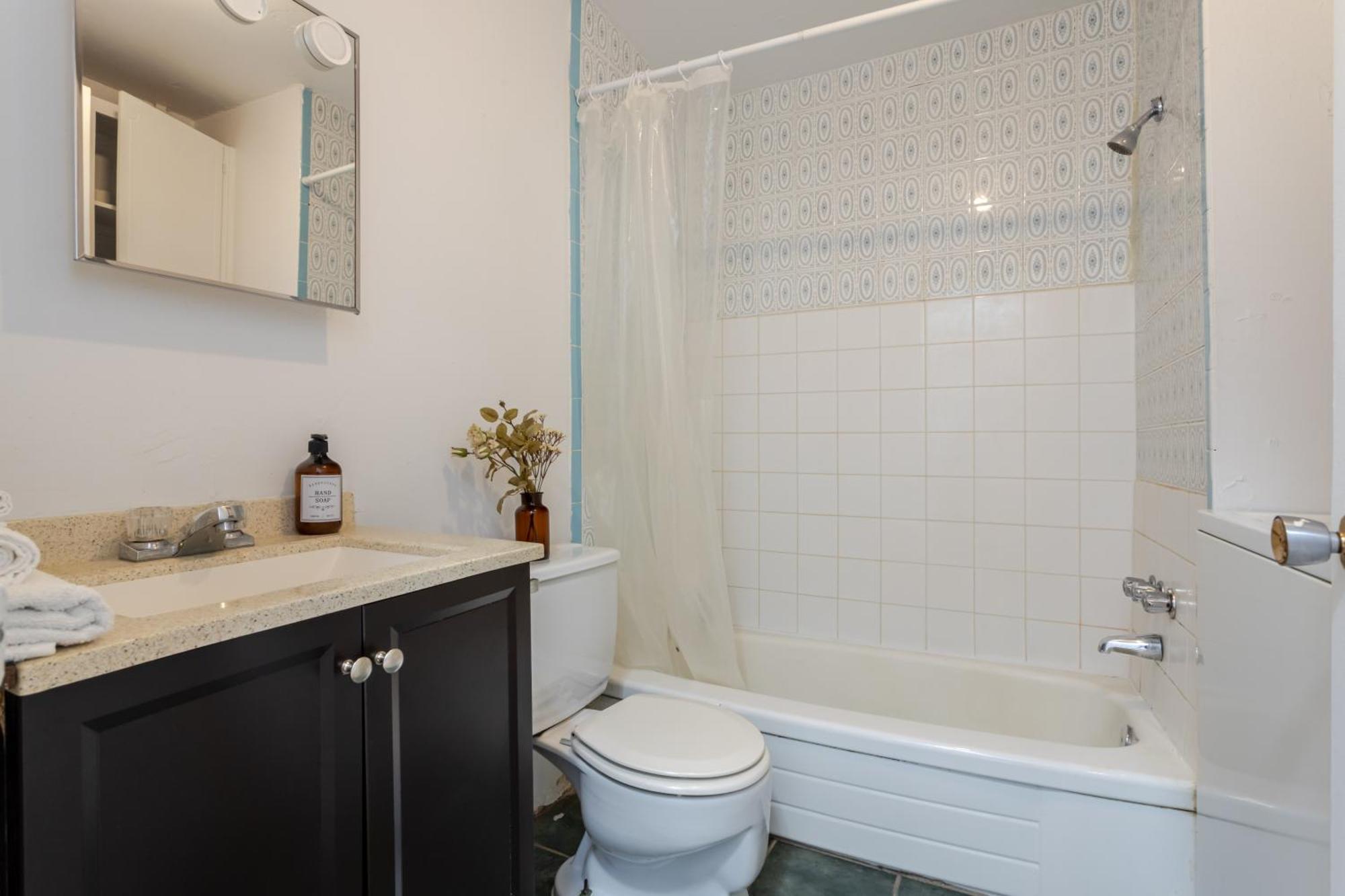Stunning 2b In Plateau Mont-royal Zb6 Montreal