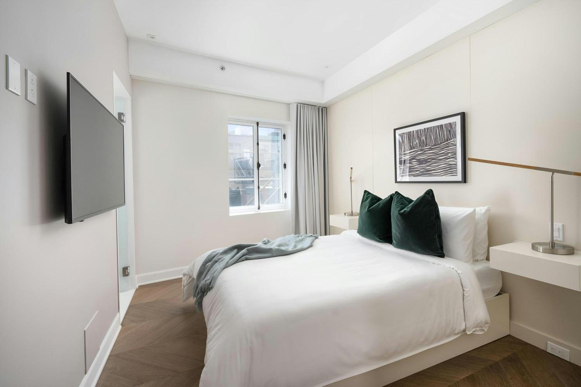 Hotel Sonder By Marriott Bonvoy La Galerie Montreal