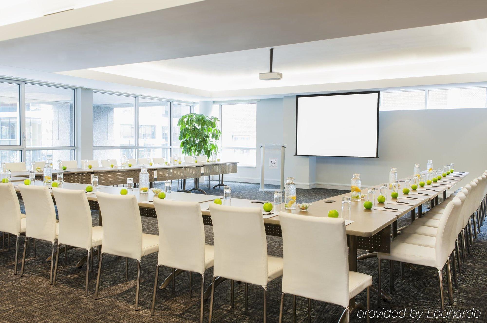 Warwick Le Crystal - 5* Montreal