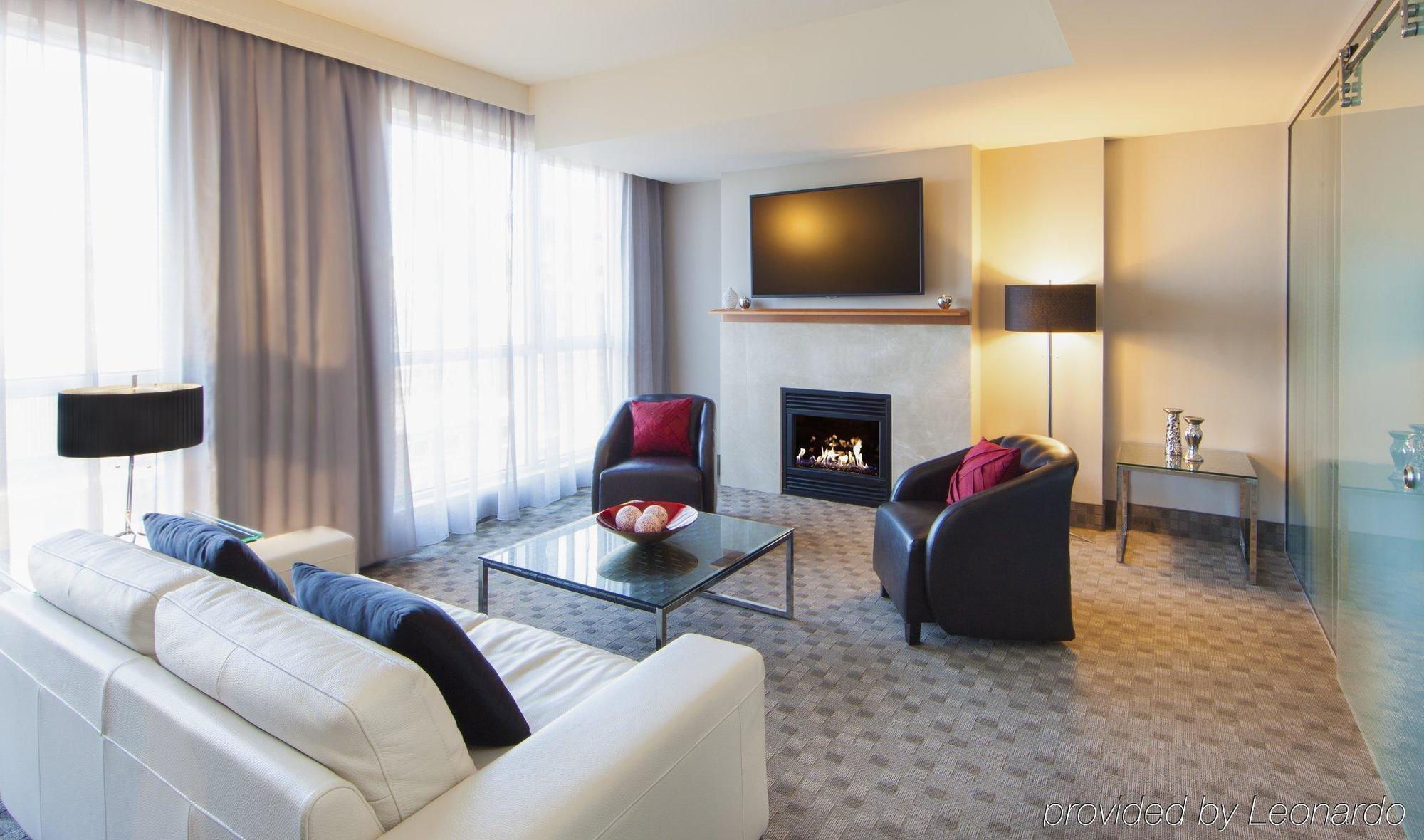 Hotel Warwick Le Crystal - 5*