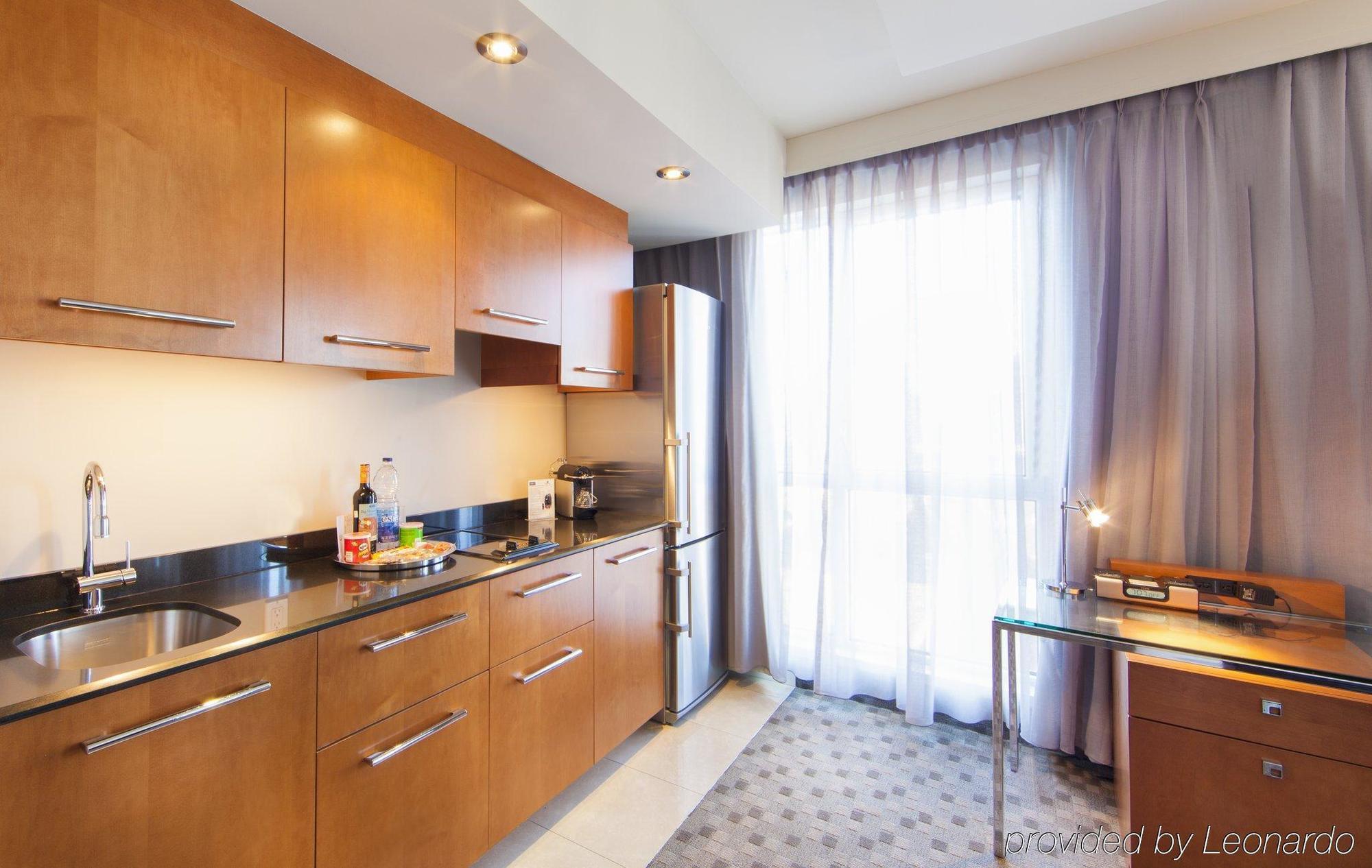 Warwick Le Crystal - Hotel 5*