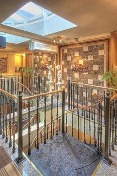 Chateau Saint-marc Montreal