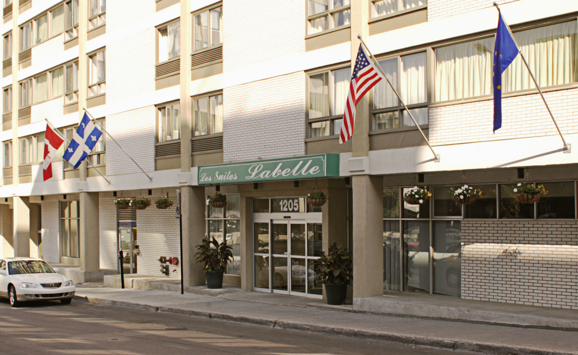 Les Labelle 3* Montreal
