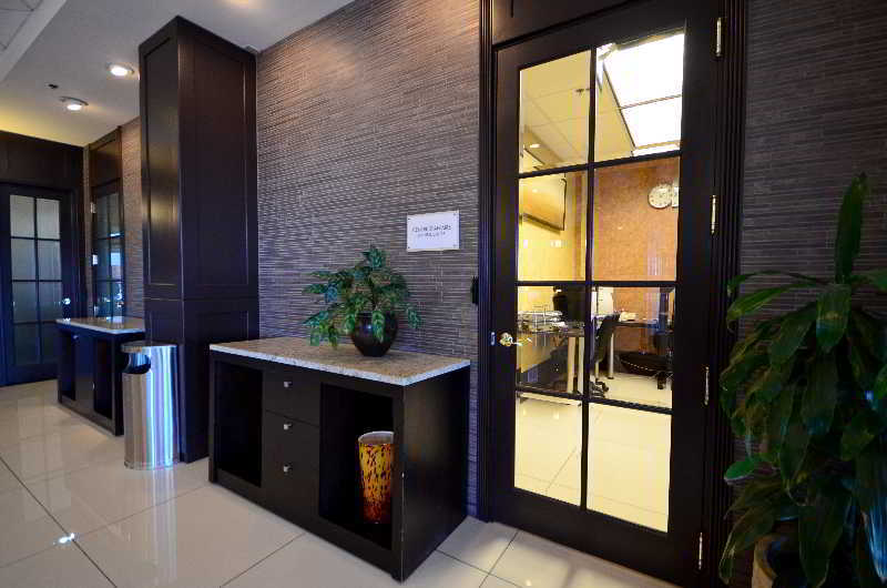 Armon Plaza Airpt, Trademark Collection By Wyndham