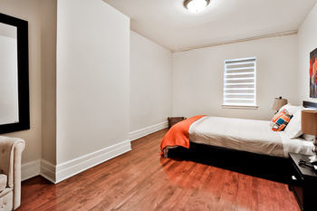 Majestik Downtown Apartment *