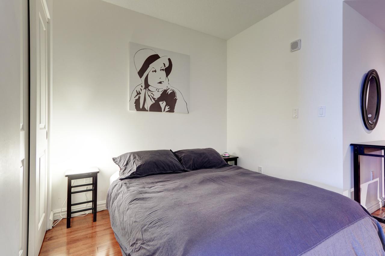 Bleury Furnished Apartment