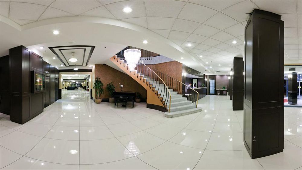 Armon Plaza Airpt, Trademark Collection By Wyndham 4* Montreal