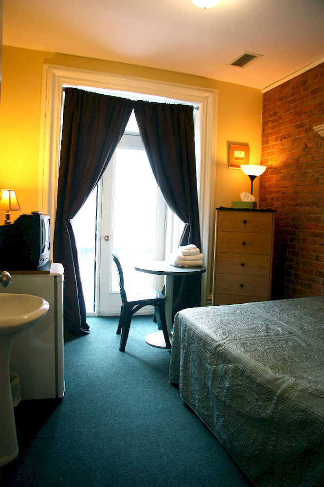 Maison Brunet 2* Montreal