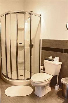 Abri Du Voyageur Hotel 2*
