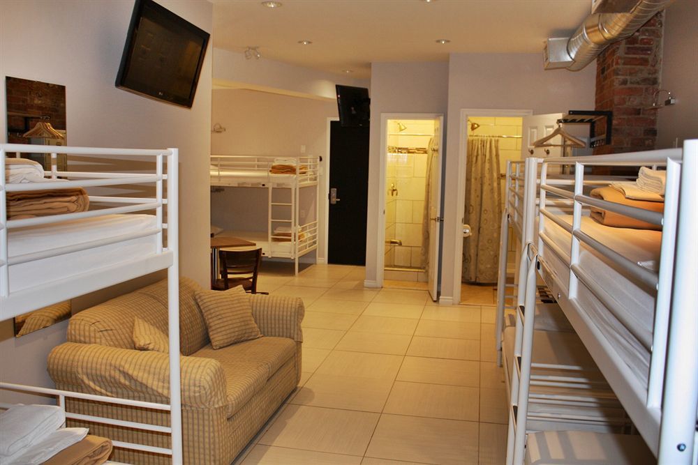 Hostel M *