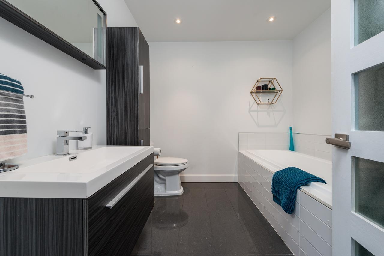 Brilliant 3br In Plateau Montreal