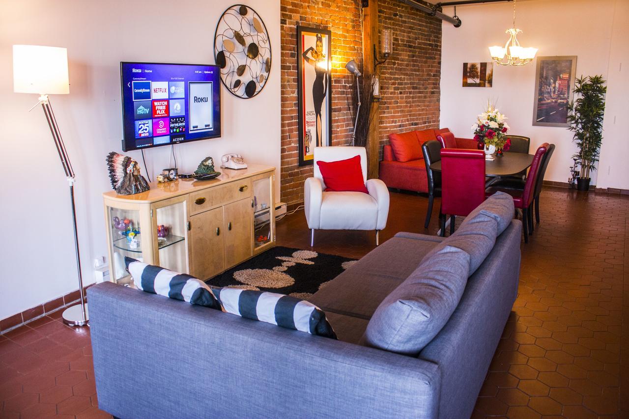 Fantastic Loft In Old Montreal Apartment
