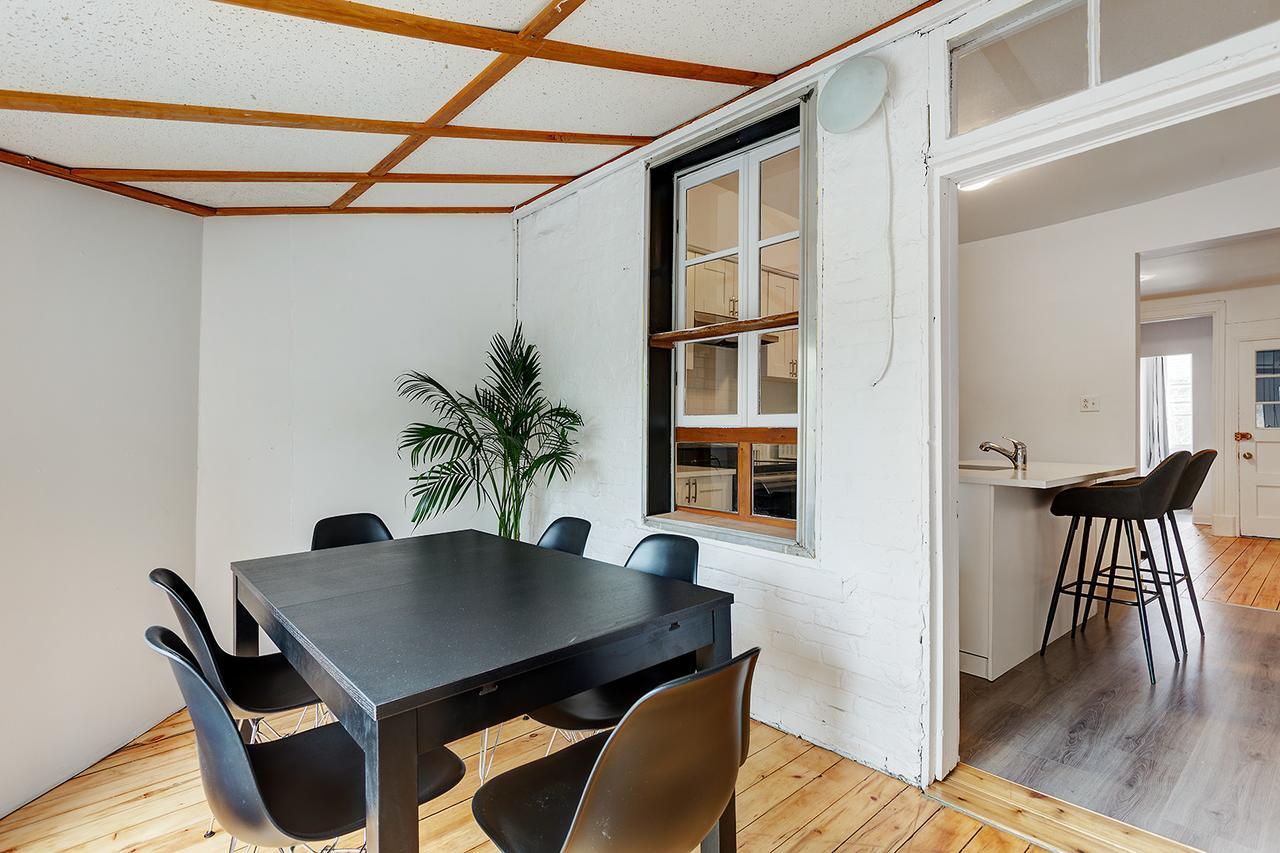 Atwater Market Apartment *