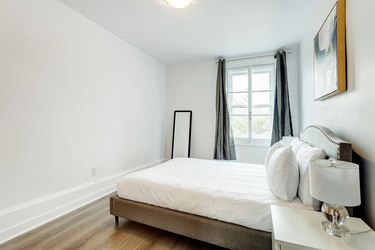 Atwater Market Apartment *
