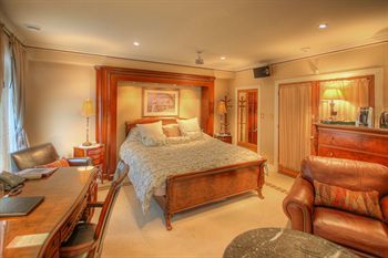 Hotel Chateau Saint-marc 4*