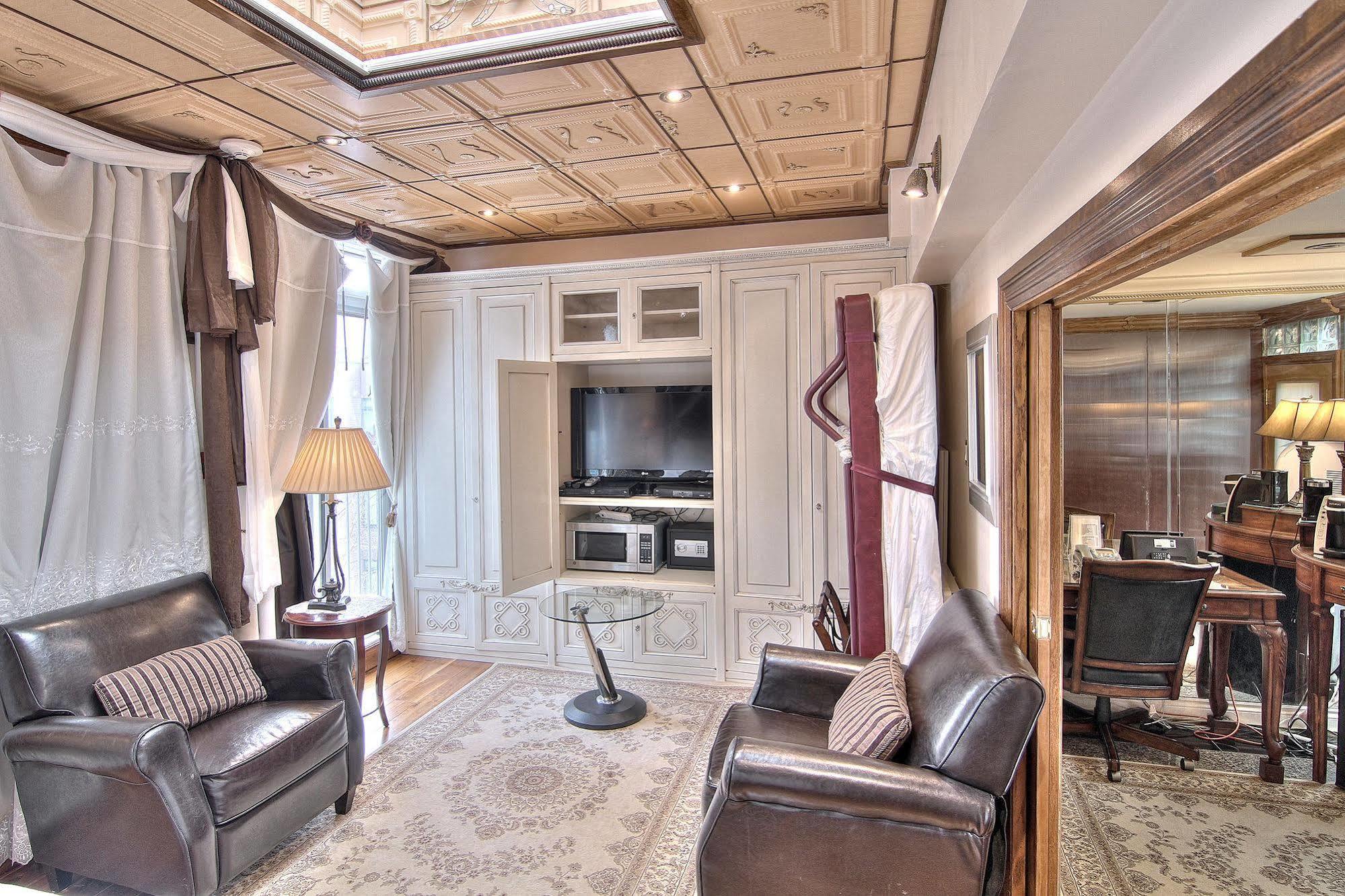 Chateau Saint-marc Hotel
