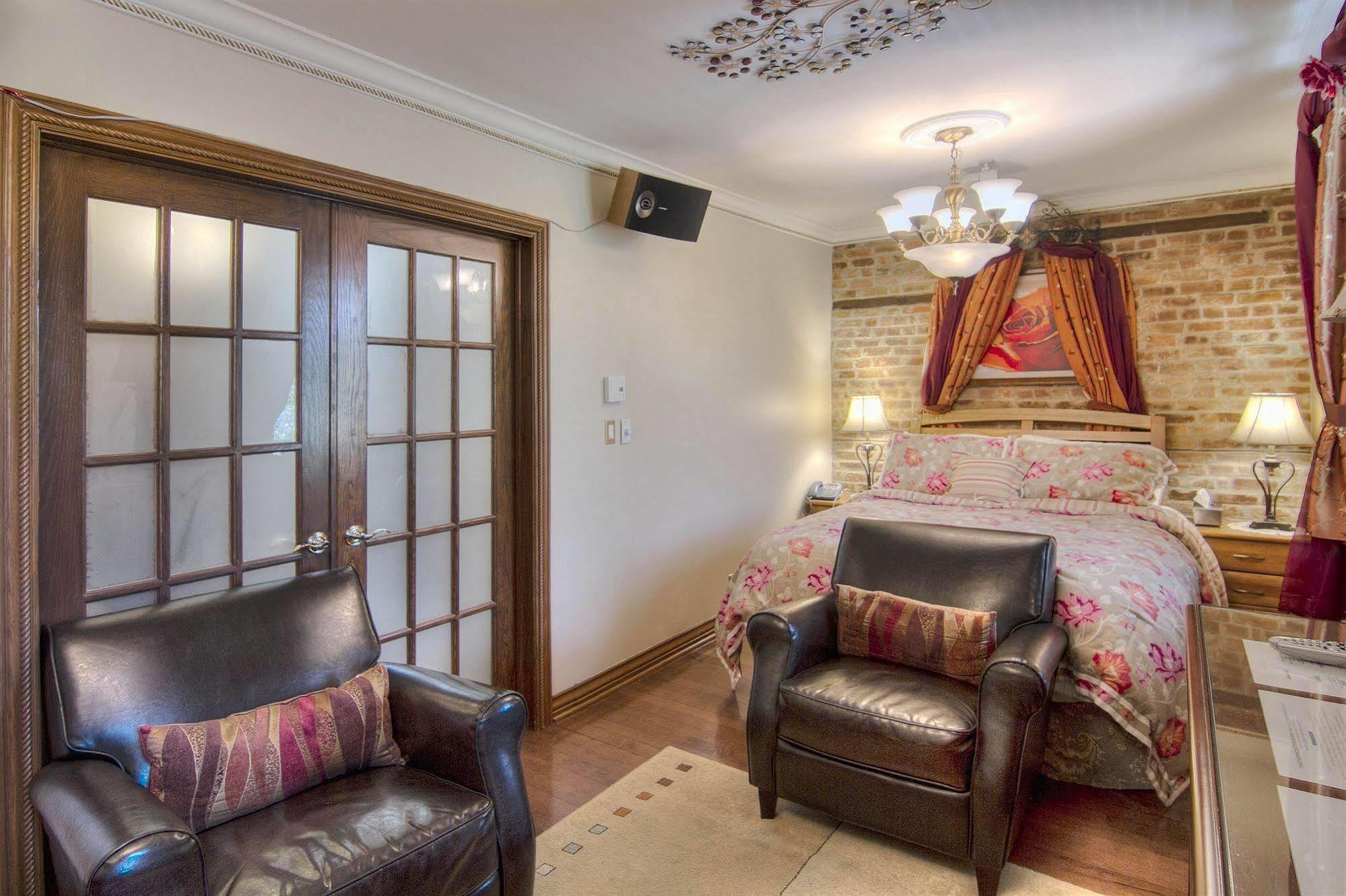 Chateau Saint-marc 4* Montreal