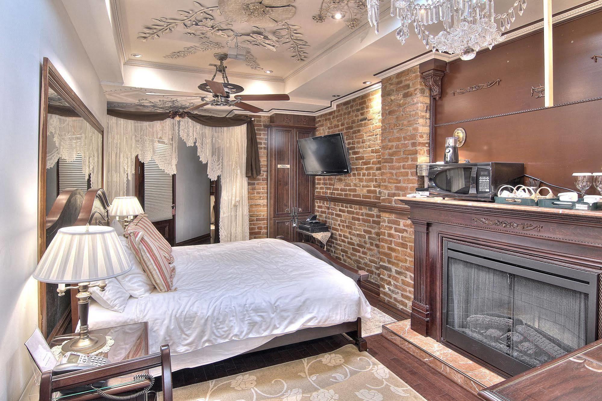Chateau Saint-marc Hotel
