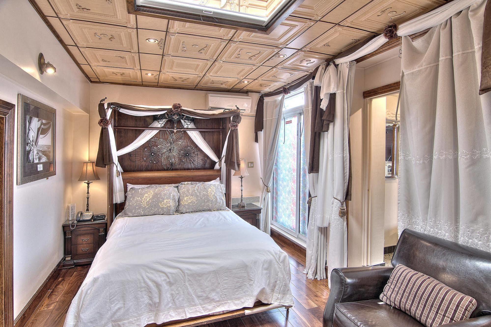 Chateau Saint-marc Hotel