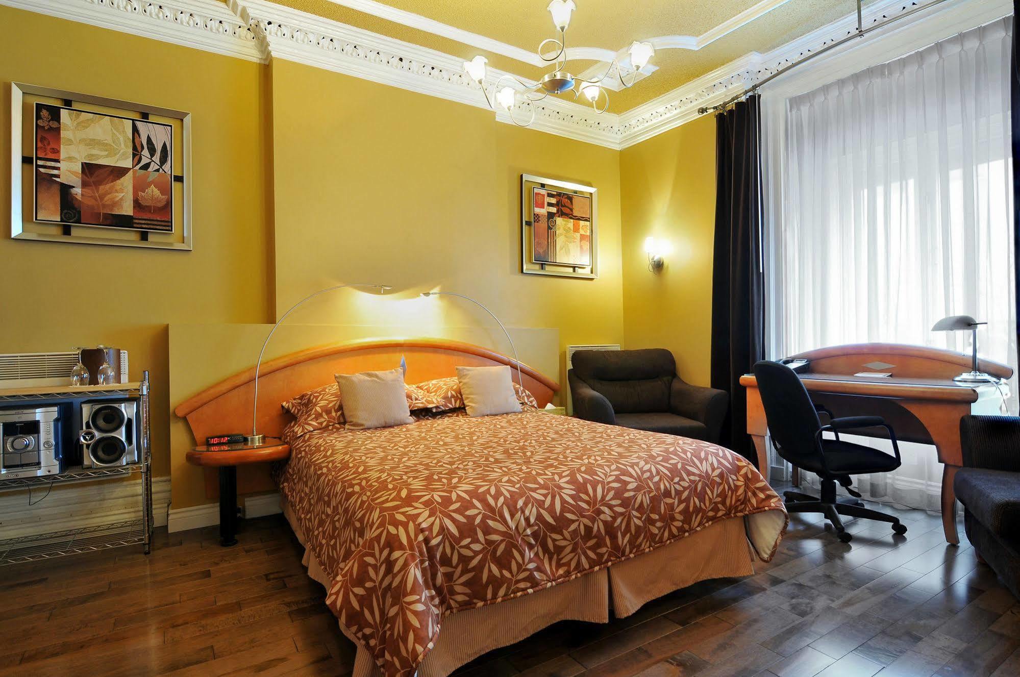 Hotel Le Pomerol Montreal