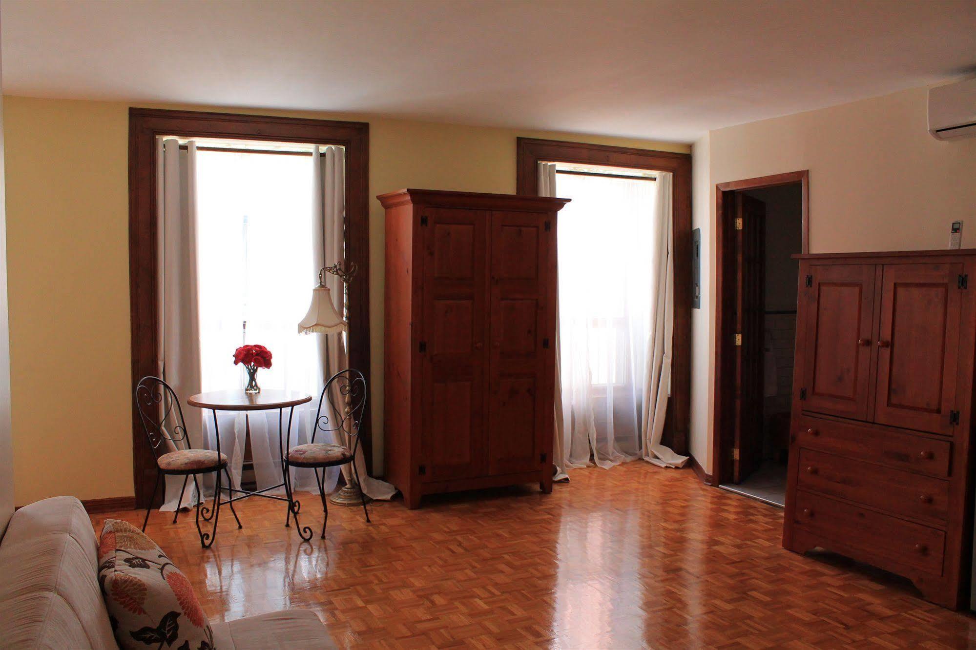 De La Place Royale 3* Montreal