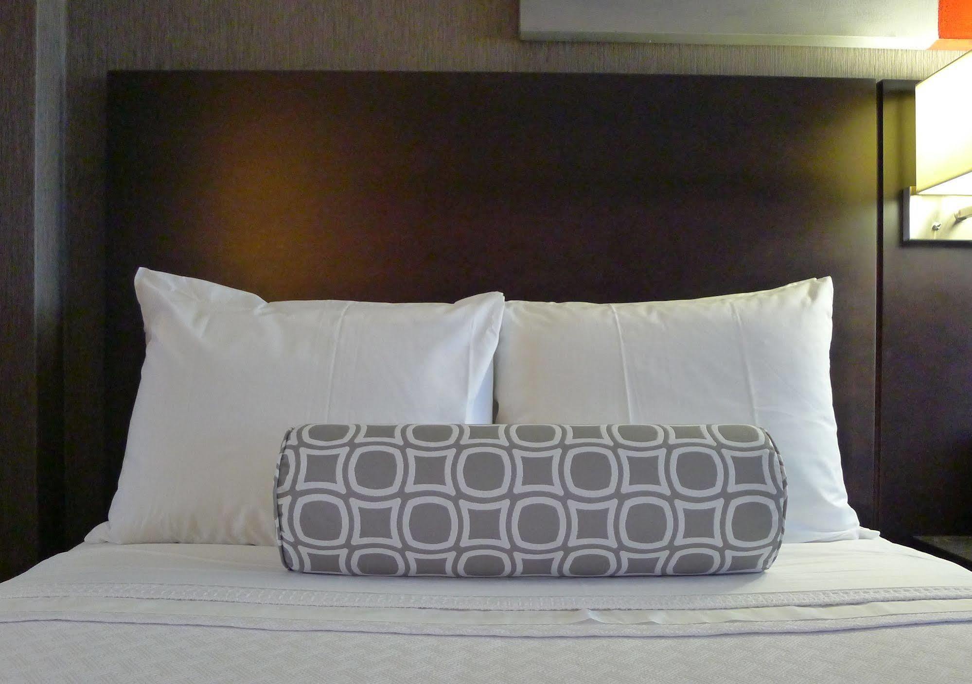 Hotel Armon Plaza Airpt, Trademark Collection By Wyndham 4*
