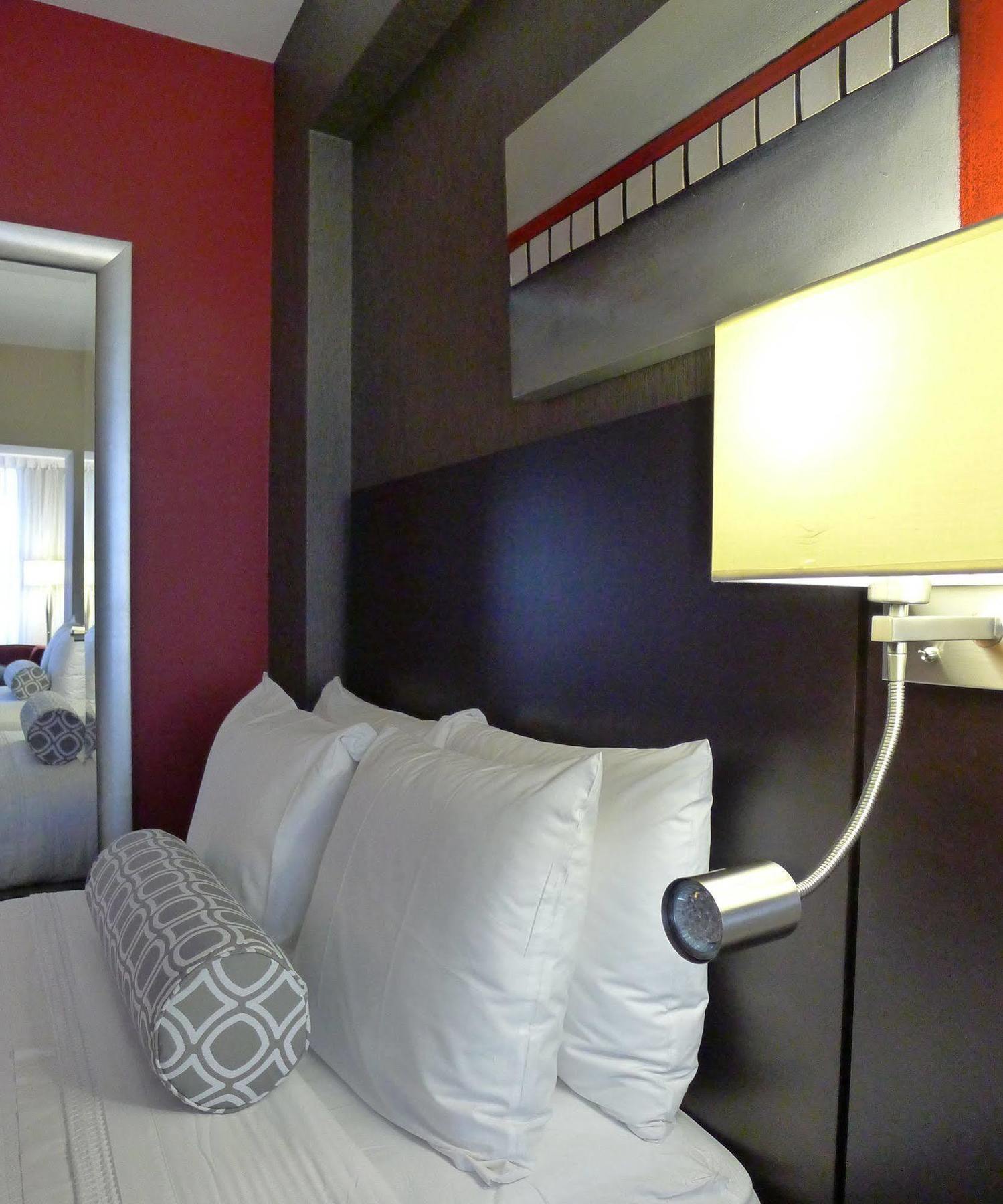 Armon Plaza Airpt, Trademark Collection By Wyndham